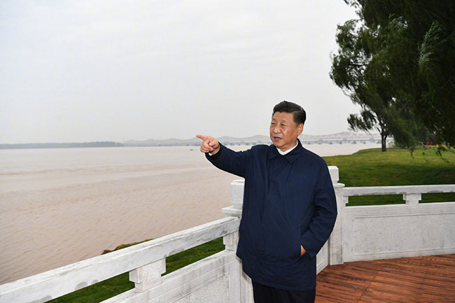 習近平在河南主持召開黃河流域生態保護和高質量發展座談會時強...